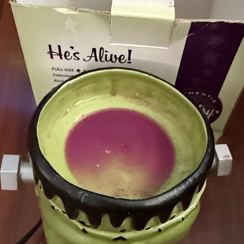 Scentsy Full Size Frankenstein Warmer - Picture 2 of 4